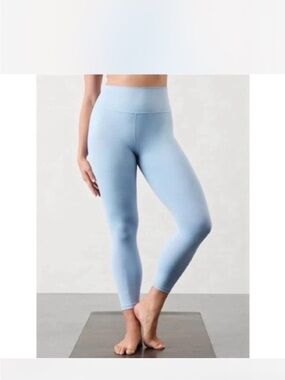 Athleta Transcend 7/8 Tight Leggings size XXS NWT Light blue